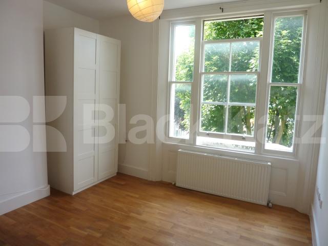 			BEAUTIFUL TWO BEDROOM TWO BATHROOM APARTMENT, 2 Bedroom, 1 bath, 1 reception Flat			 Hilldrop Road, TUFNELL PARK 